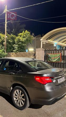 كرايسلر 200